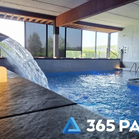 365pam - Nr 32 W Mielenku - Basen Kryty, Animacje Dla Dzieci, Jacuzzi, Sauna,plac Zabaw W Cenie ملنك