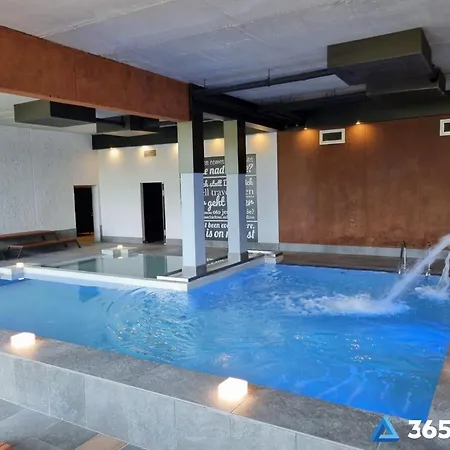 365pam - Nr 32 W Mielenku - Basen Zewnetrzny, Basen Kryty, Plac Zabaw W Cenie Apartman Mielenko