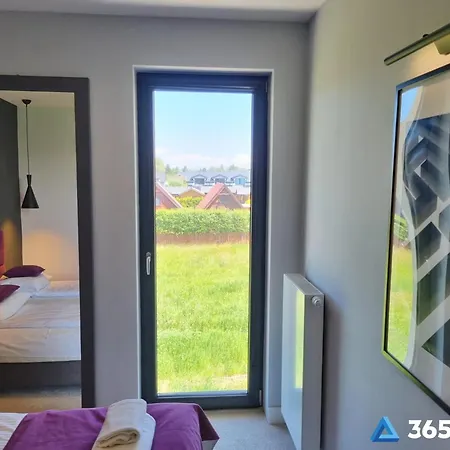 365pam - Nr 32 W Mielenku - Basen Kryty, Animacje Dla Dzieci, Jacuzzi, Sauna,plac Zabaw W Cenie * ملنك